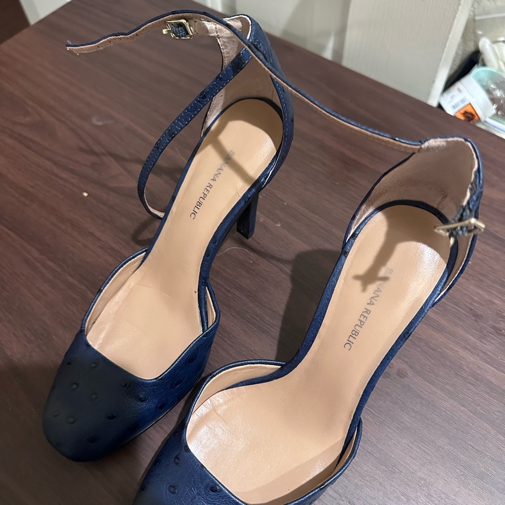 Banana Republic Women's Navy Heels